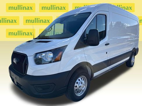 New 2026 Ford Transit 250 148 Medium Roof RWD image 17