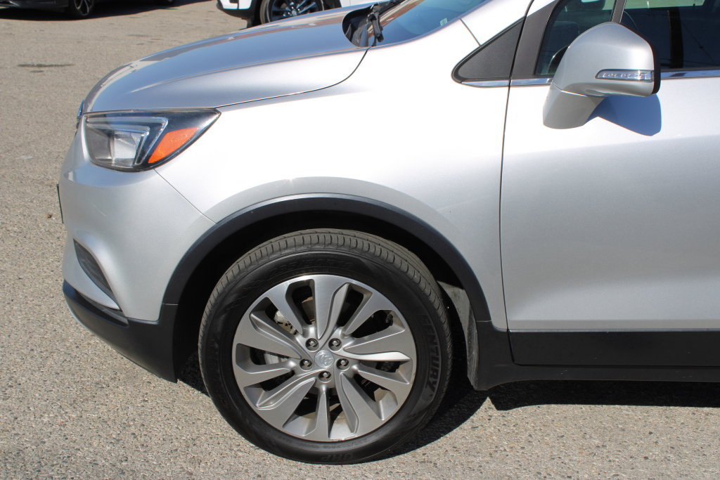 Used 2018 Buick Encore Preferred AWD/4WD image 7
