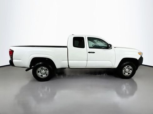 Used 2020 Toyota Tacoma SR RWD image 4
