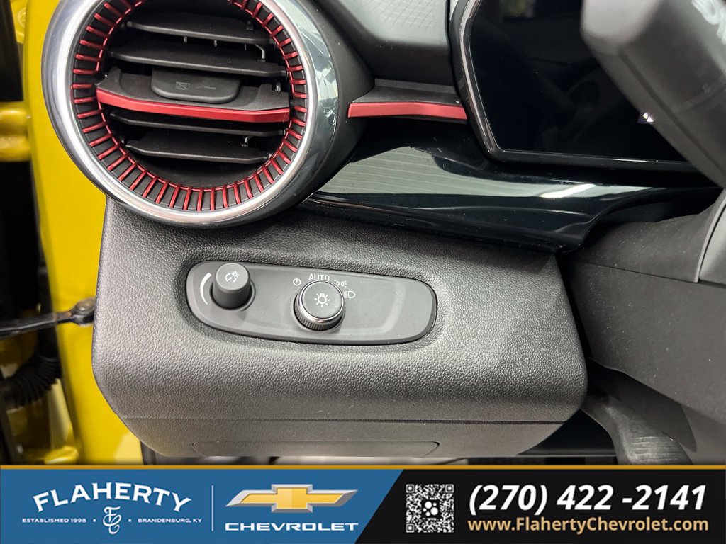 Used 2024 Chevrolet Trax RS w/ Driver Confidence Package FWD image 22