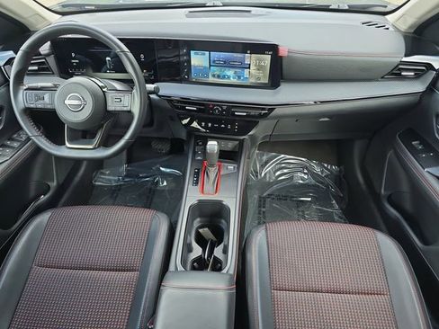 Used 2025 Nissan Kicks SR FWD image 21