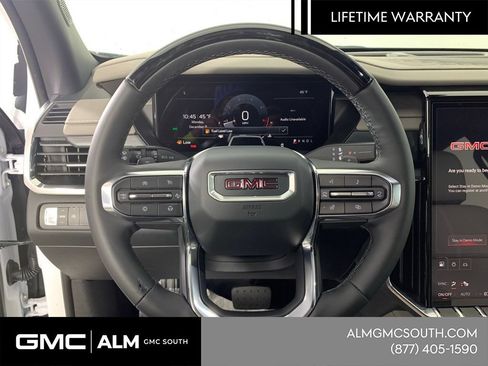 New 2026 GMC Acadia Elevation w/ Super Cruise Package FWD image 17