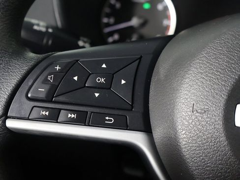 Used 2022 Nissan Altima 2.5 SV image 34