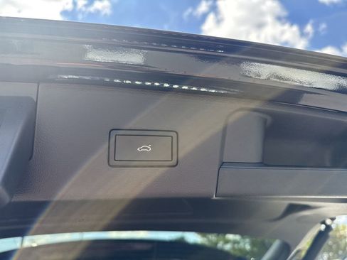 New 2026 Volkswagen Atlas SEL Premium R-Line image 16