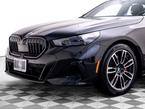 Used 2024 BMW 540i xDrive w/ Premium Package AWD/4WD image 37