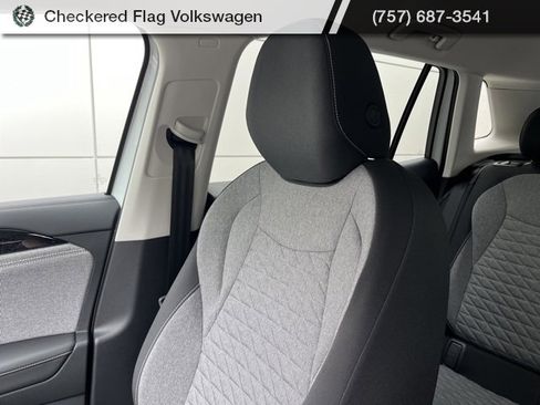 New 2025 Volkswagen Tiguan S image 39