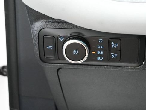 Certified 2025 Ford Explorer Platinum w/ Ultimate Package AWD/4WD image 11
