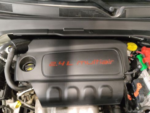 Used 2019 Jeep Compass Limited w/ Safety & Security Group image 30