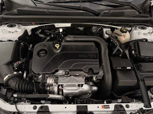 Used 2022 Chevrolet Malibu RS image 40