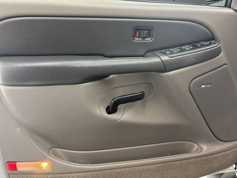 Used 2003 GMC Yukon XL SLT w/ 1SC Preferred Equipment Group image 12
