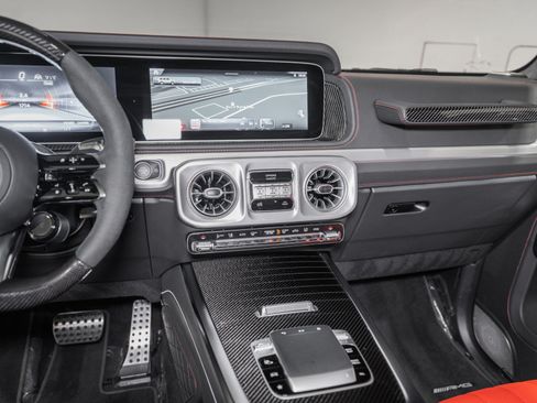 Used 2026 Mercedes-Benz G 63 AMG 4MATIC image 34