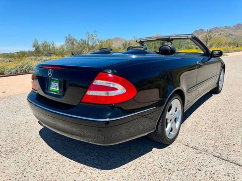 Used 2005 Mercedes-Benz CLK 320 Cabriolet image 21