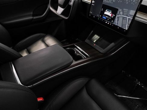 Used 2022 Tesla Model X image 20