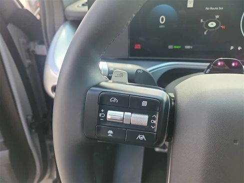 New 2026 Hyundai Ioniq 9 SE image 25