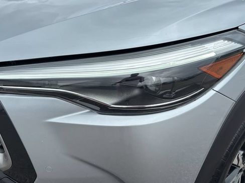 Used 2023 Toyota Corolla Cross XLE w/ Convenience Package AWD/4WD image 26