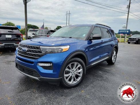 Certified 2021 Ford Explorer XLT w/ Equipment Group 202A RWD image 1