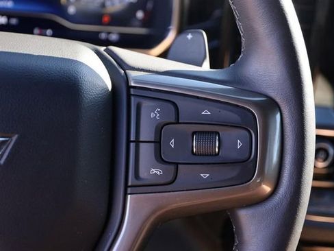 Used 2023 Chevrolet Silverado 1500 High Country w/ High Country Premium Package AWD/4WD image 13