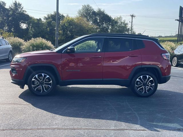 Used 2023 Jeep Compass Limited AWD/4WD image 4