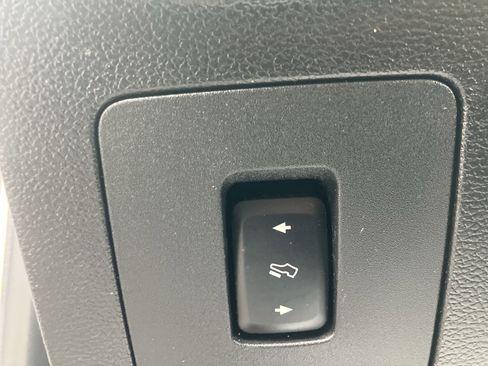 Used 2016 Ford F150 Limited w/ Trailer Tow Package image 23