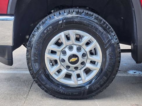 Used 2020 Chevrolet Silverado 2500 LT w/ Texas Edition RWD image 10
