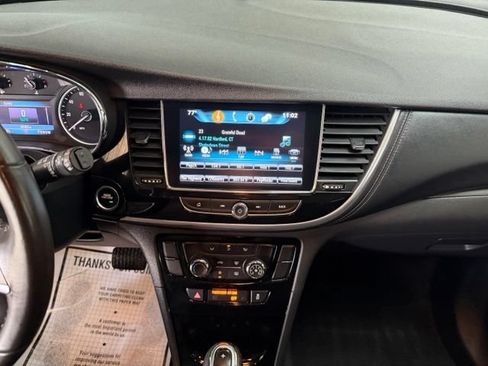 Used 2020 Buick Encore Preferred FWD image 28