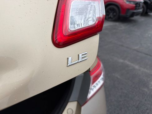 Used 2011 Toyota Camry LE w/ LE Extra-Value Pkg image 27