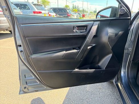 Used 2016 Toyota Corolla S Premium FWD image 16