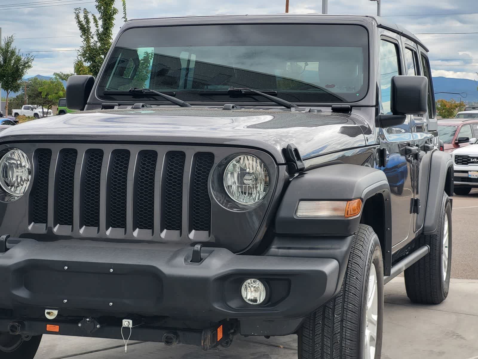 Used 2023 Jeep Wrangler Unlimited Sport AWD/4WD image 7