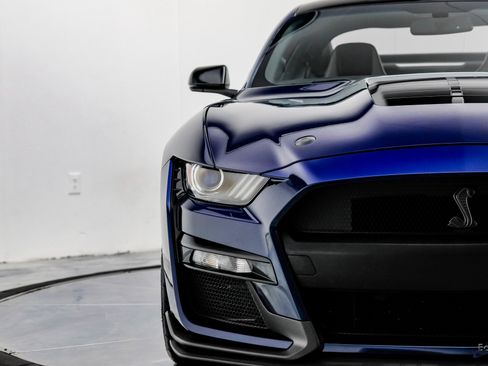 Used 2020 Ford Mustang Shelby GT500 w/ Carbon Fiber Track Pack image 26