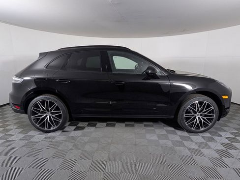 New 2026 Porsche Macan AWD/4WD image 8