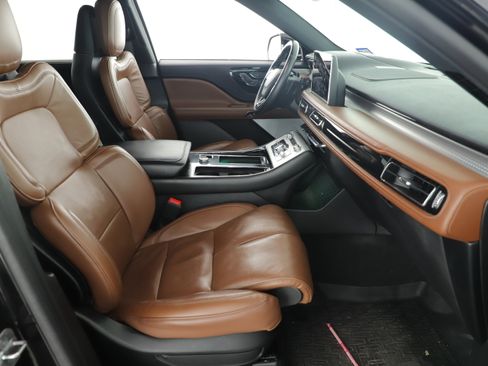 Used 2023 Lincoln Aviator Grand Touring w/ Equipment Group 301A image 15