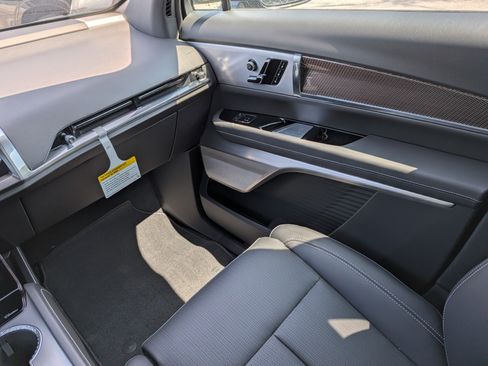 New 2027 Cadillac Vistiq Sport AWD/4WD image 15