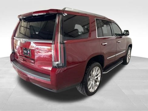 Used 2018 Cadillac Escalade Luxury image 6