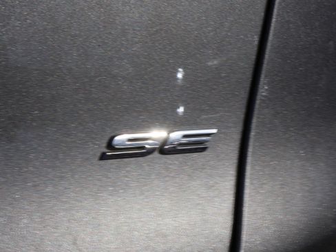 Used 2014 Ford Fusion SE image 17