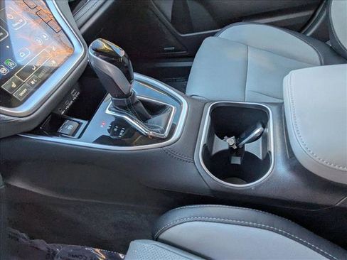 Used 2023 Subaru Outback Limited image 16