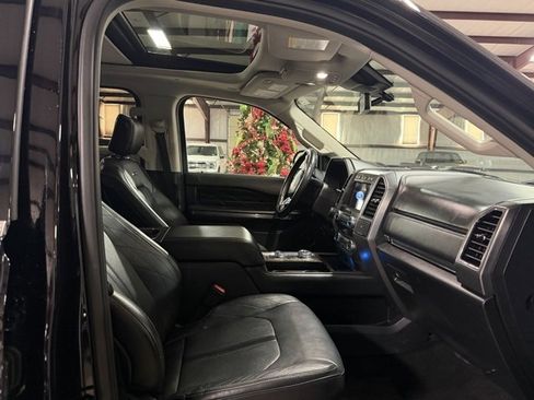 Used 2021 Ford Expedition Max Platinum image 11