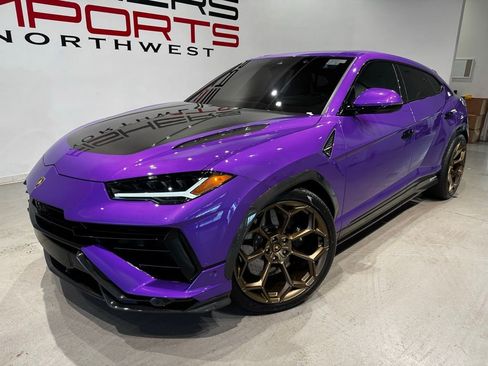 Used 2024 Lamborghini Urus Performante AWD/4WD image 2