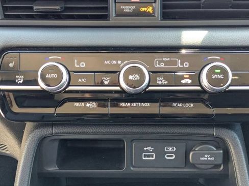Certified 2025 Honda Pilot EX-L image 16