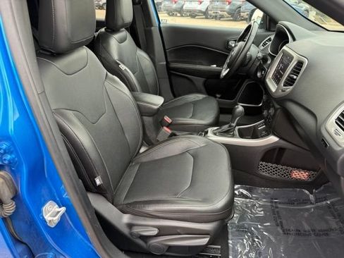 Used 2021 Jeep Compass Latitude FWD image 31