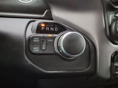 Used 2024 RAM 2500 Big Horn w/ Bed Utility Group image 7