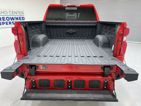 Used 2021 Chevrolet Silverado 1500 LT Trail Boss w/ LT Trail Boss Premium Package image 22