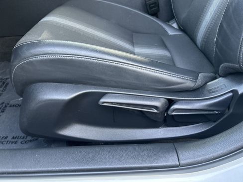 Used 2022 Honda Civic Sport image 14