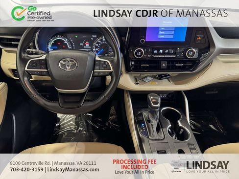 Used 2023 Toyota Highlander XLE AWD/4WD image 22
