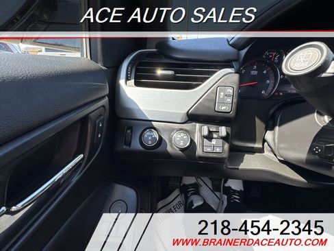 Used 2016 GMC Yukon SLT w/ Open Road Package AWD/4WD image 16