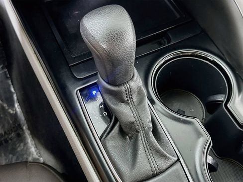 Used 2020 Toyota Camry LE FWD image 31