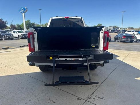 Used 2026 Ford F250 Platinum AWD/4WD image 8