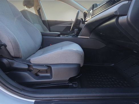 Used 2025 Toyota Camry XSE image 15