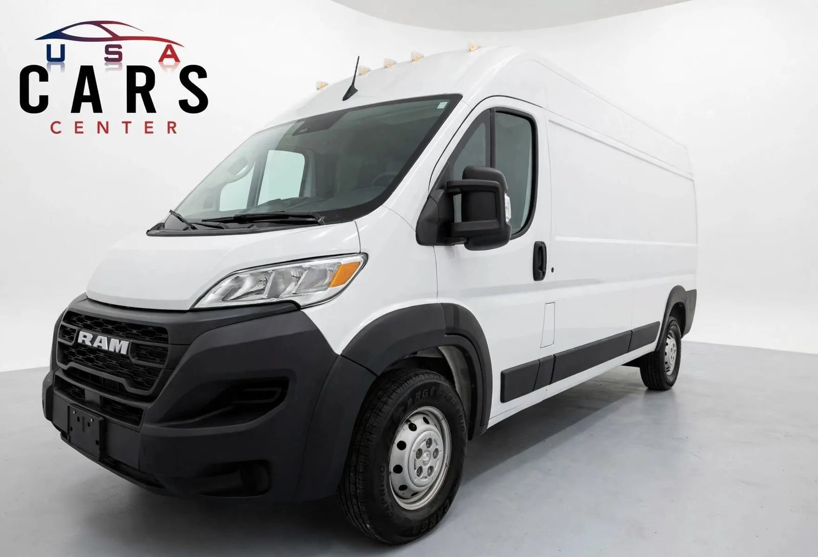 Used 2023 RAM ProMaster 2500 FWD image 1