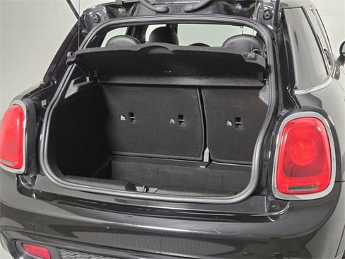 Used 2016 MINI Cooper S image 17