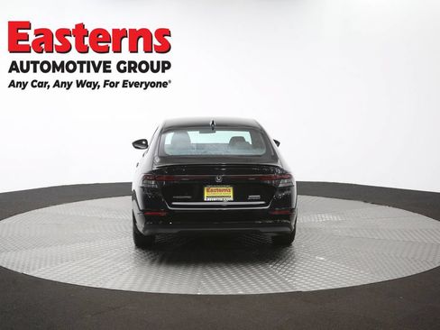 Used 2025 Honda Accord Sport image 37